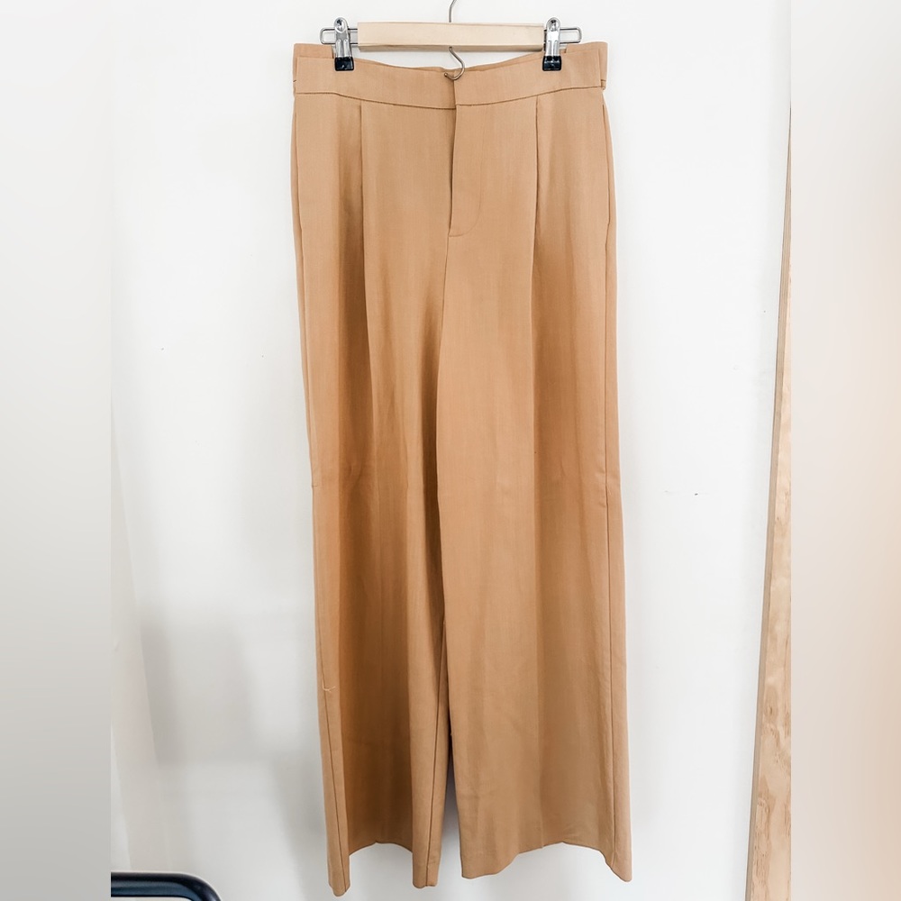 Women’s Tan Pants